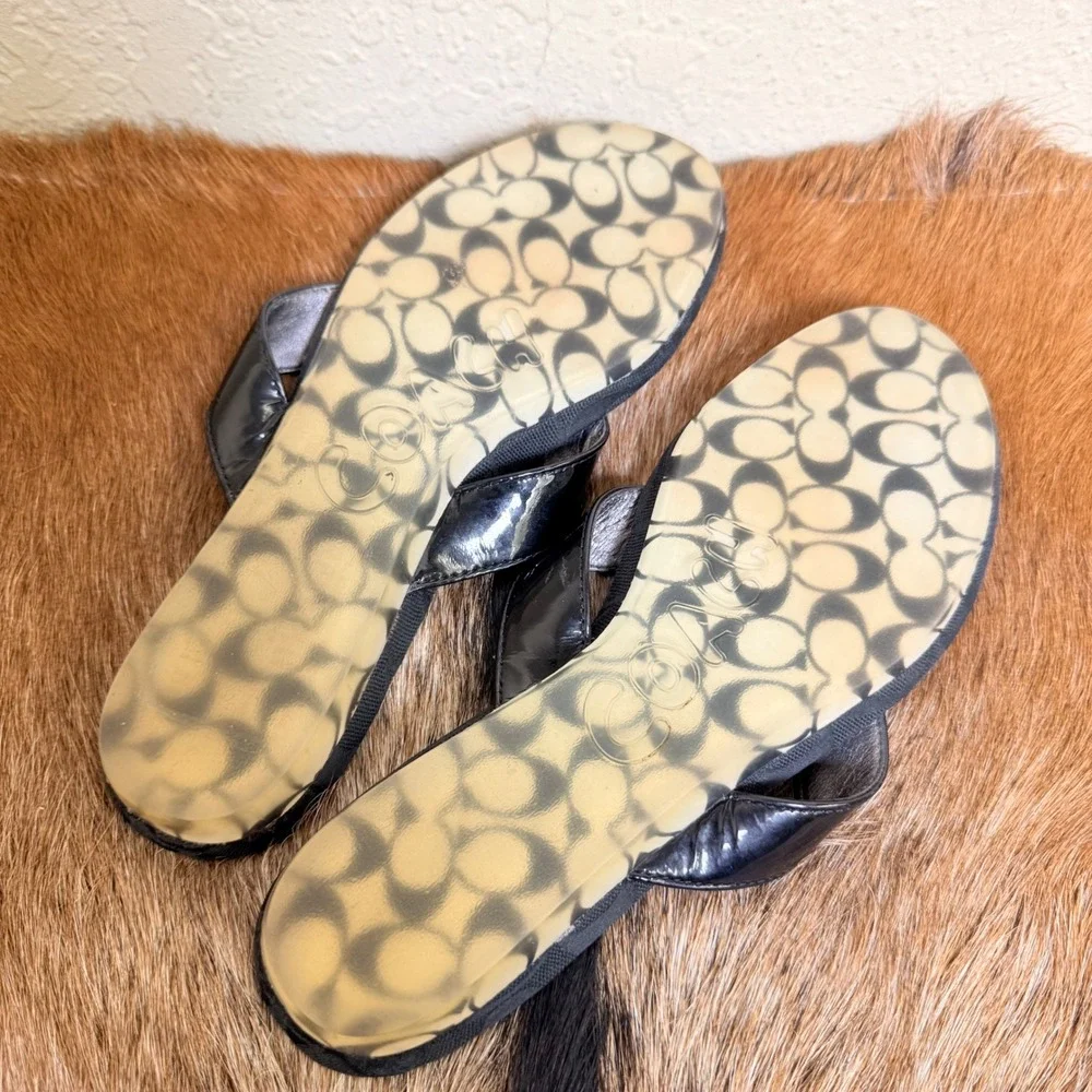 Coach Skye Signature Flower Flip Flops‎ Thong Sandals 7B Black Monogram A8123